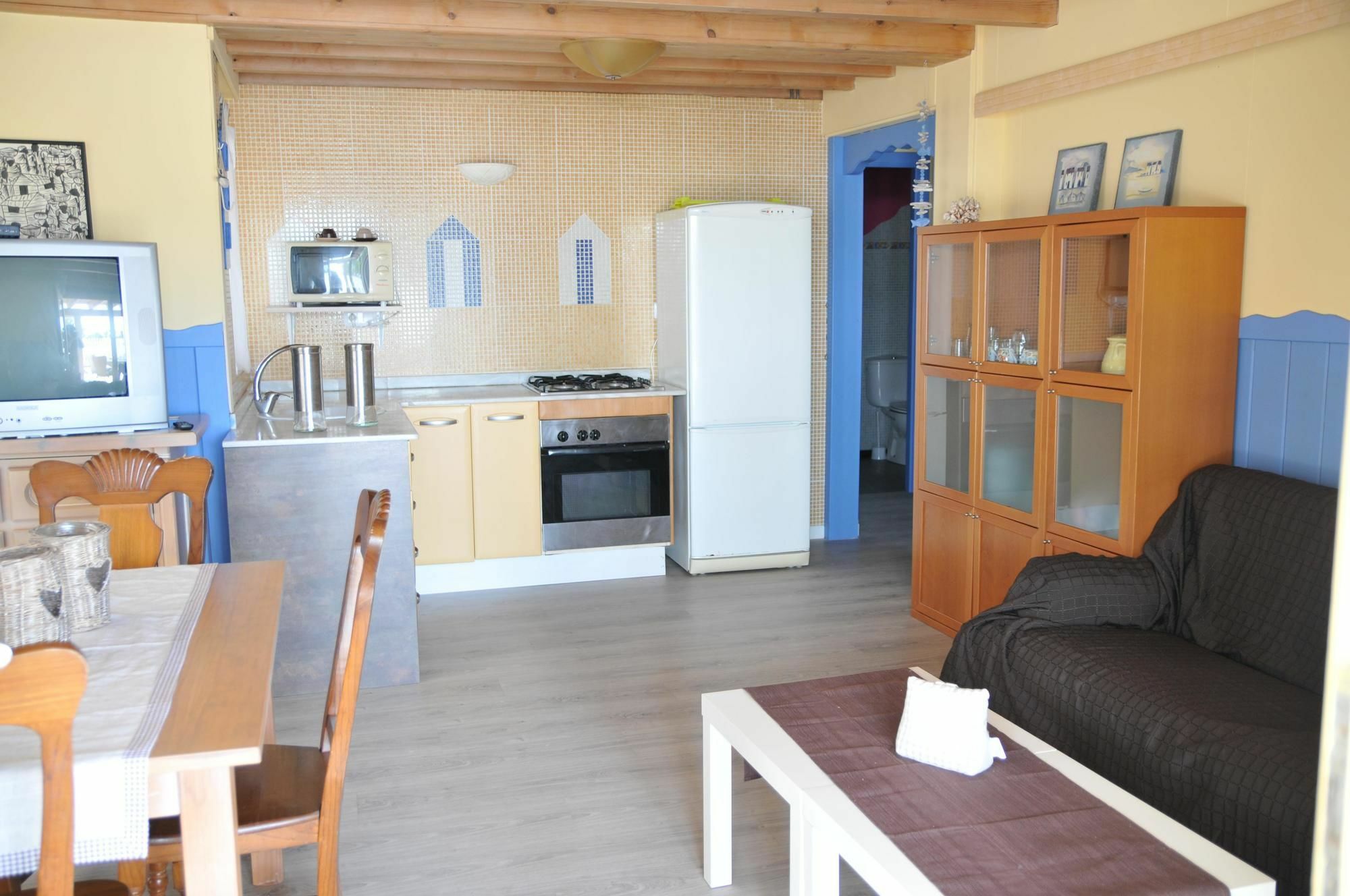 Aparthotel Oliwood Beach Олива Экстерьер фото