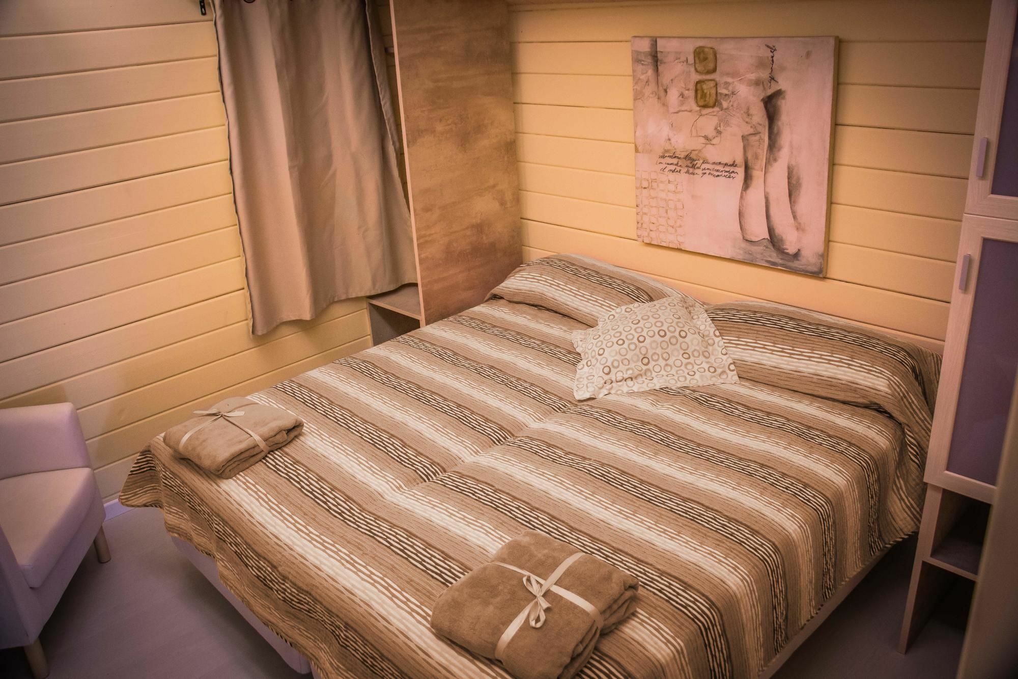 Aparthotel Oliwood Beach Олива Экстерьер фото